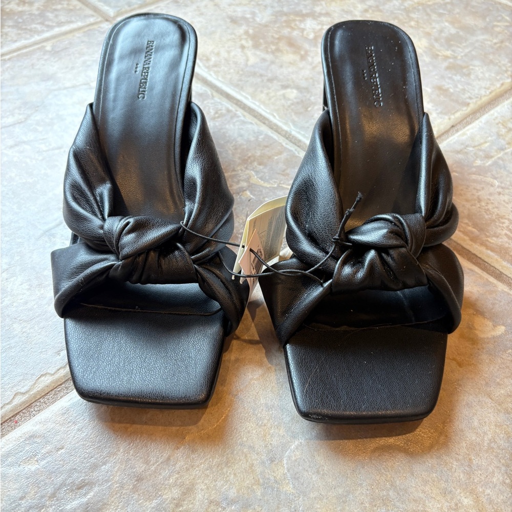 Banana Republic Black Sandals NWT